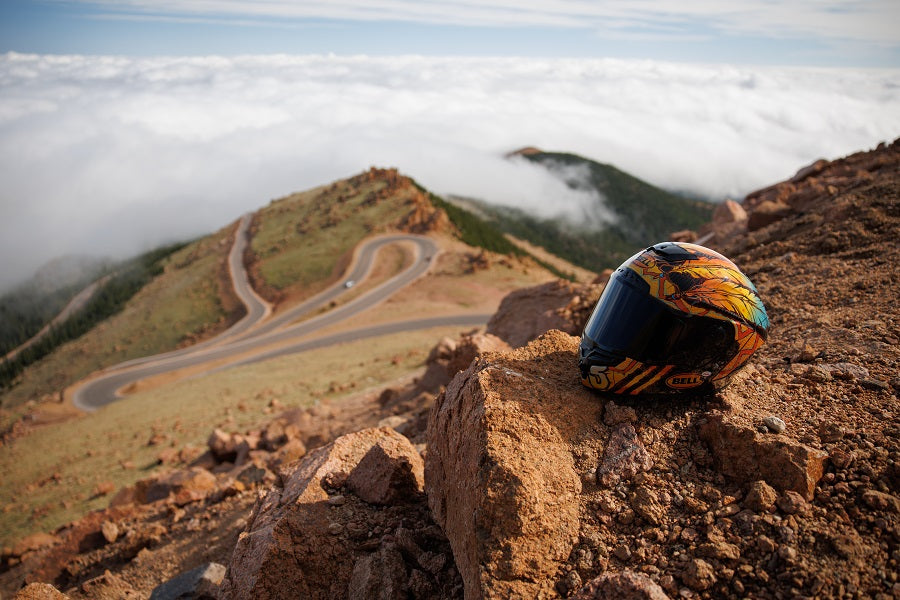 Know Thy Helmet: Bell Race Star DLX Flex