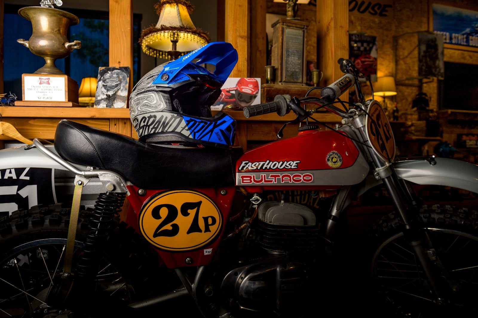 Know Thy Helmet : Bell MX & Moto Series Helmets