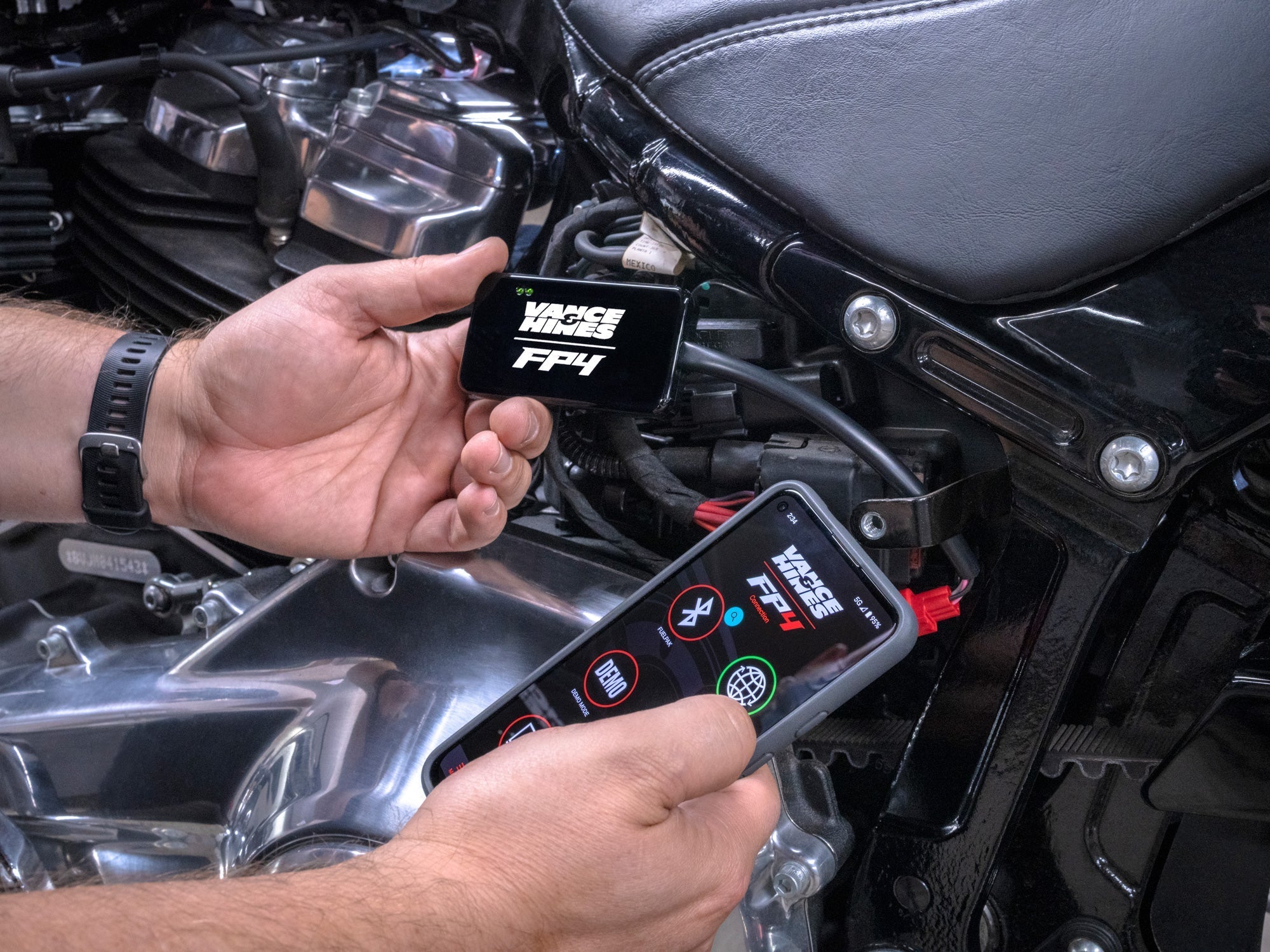 Vance & Hines Fuelpak FP4 Tuner