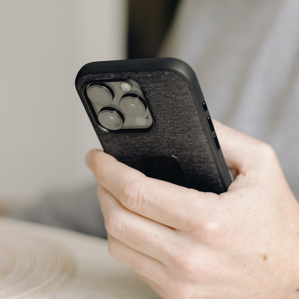 Peak Design Mobile Everyday Fabric iPhone 15 Pro Max v2 Midnight