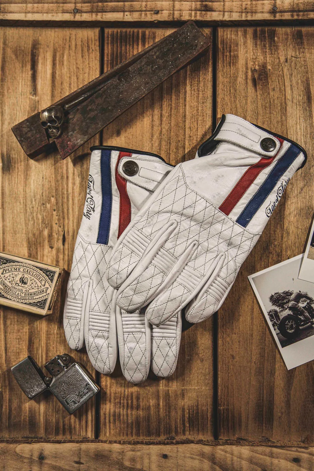 Age Of Glory Gloves - Miles Vintage - White Blue Red