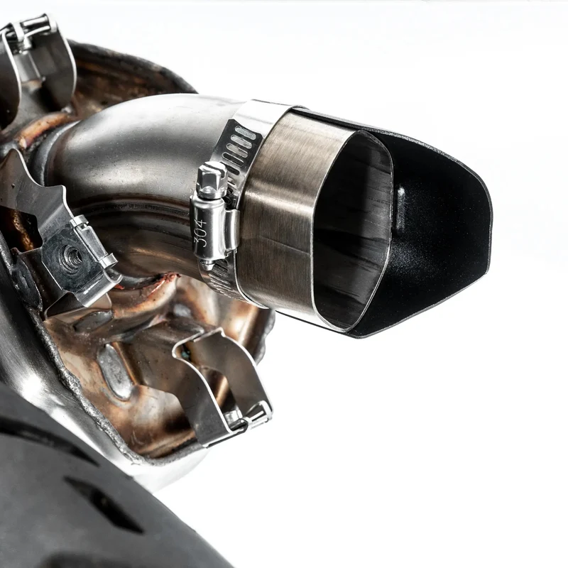 LOBOO Exhaust Deflector for BMW R1300GS / Adventure (2024+) | Luggage Heat Shield (CPQ131)