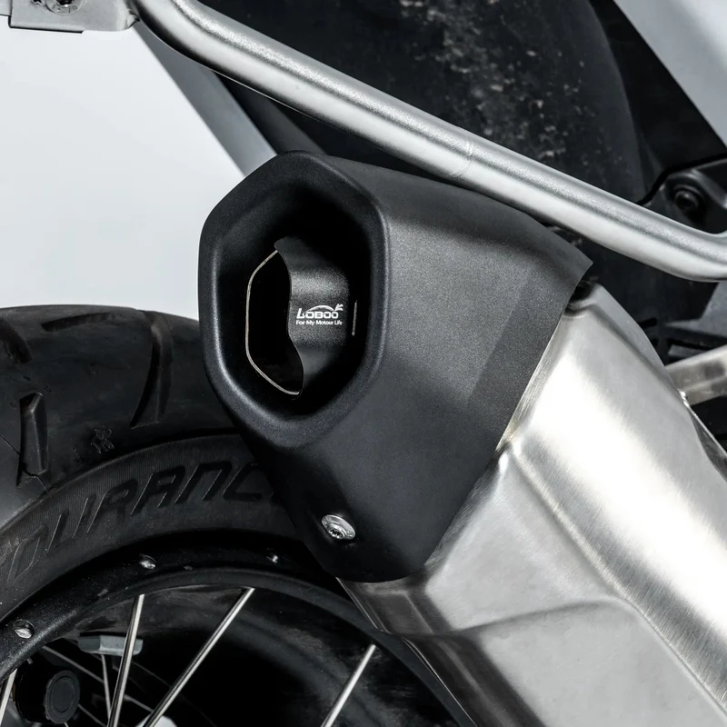 LOBOO Exhaust Deflector for BMW R1300GS / Adventure (2024+) | Luggage Heat Shield (CPQ131)